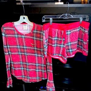Pink Victoria’s Secret Shortie pajama set large short small top good cond